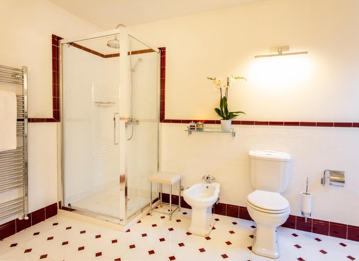 Palazzo Tiglio - A Small Luxury Hotels Of The World San Pancrazio  Eksteriør billede